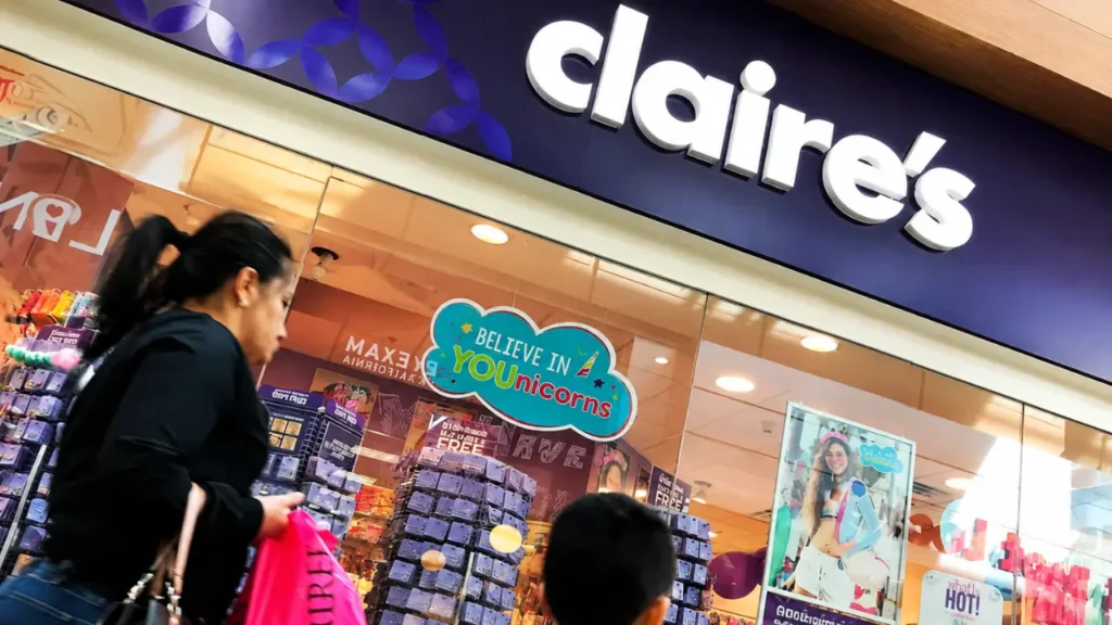 claire's accessories collapse